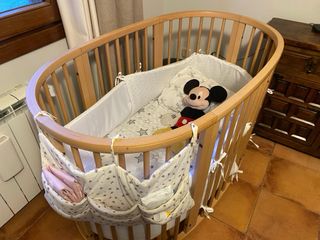 Cuna Stokke ovalada madera