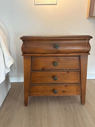 Cabecero madera maciza con 2 mesitas