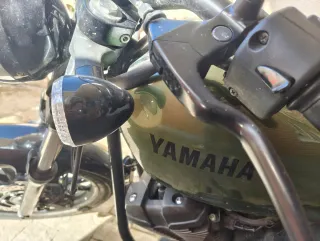 Yamaha XV950R