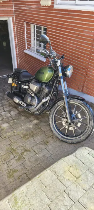 Yamaha XV950R