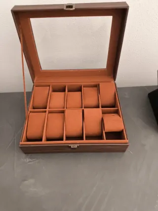Scatola porta orologi in legno
