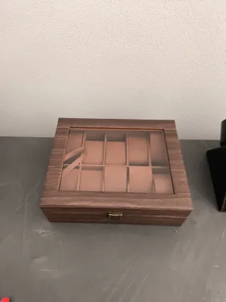 Scatola porta orologi in legno