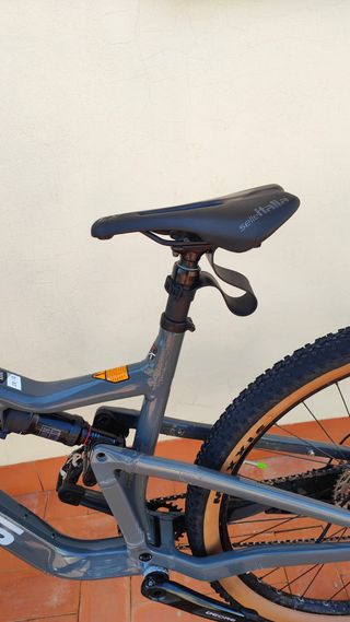 Bicicleta BTT Focus Thron 6.8 talla XL 1100km