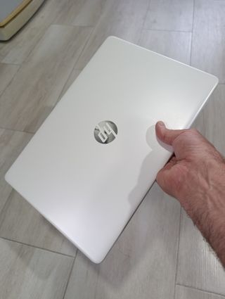 PORTATIL HP 15" i7 11th gen. 500 NVMe y 16 RAM.
