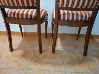 6 SILLAS ANTIGUAS MADERA TALLADA PATAS TORNEADAS