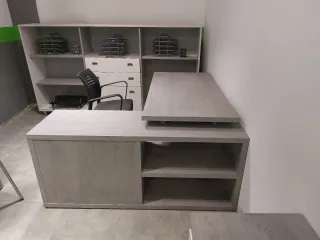 Mobili da ufficio in legno