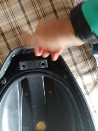 Asiento Piaggio tiene su llaves esta completo.zip