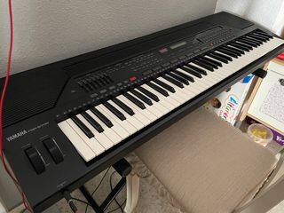 Teclado Yamaha PSR-6700