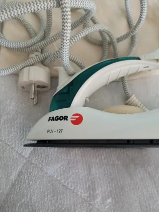 Mini plancha ropa Fagor 1000W