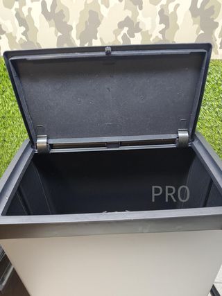 Cubo de basura alto de 54 litros - Curver