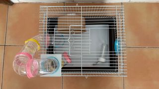 Jaula para hámster con accesorios