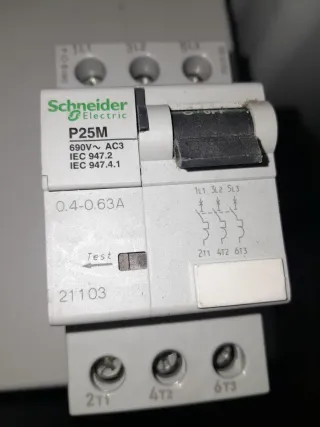 Interruptor Schneider Electric IC60N C16A