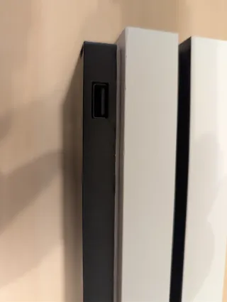 Xbox One S 500GB Bianca