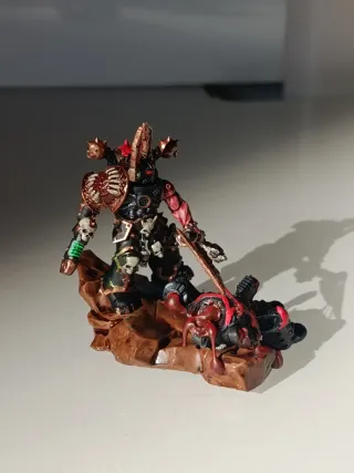 Kharn el Traidor pintado y modificado