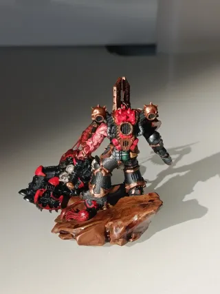 Kharn el Traidor pintado y modificado