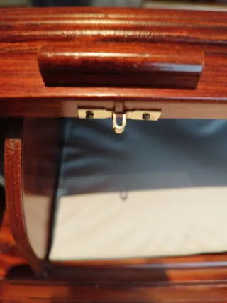 Escritorio de sobremesa de madera