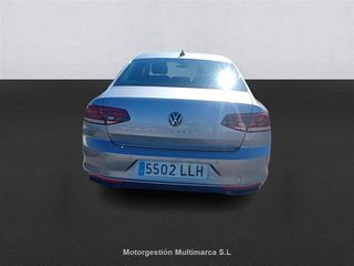 VOLKSWAGEN PASSAT Executive 2.0 TDI 90kW (122CV) DSG