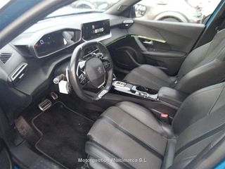 PEUGEOT 2008 GT BlueHDI 130 S&S EAT8