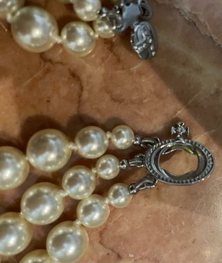 Vivienne Westwood collana perle orb