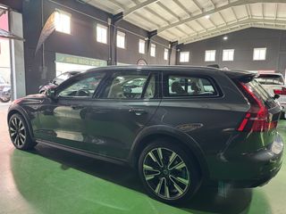 VOLVO V60 Cross Country 2.0 B5 G AWD2022