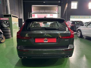 VOLVO V60 Cross Country 2.0 B5 G AWD2022