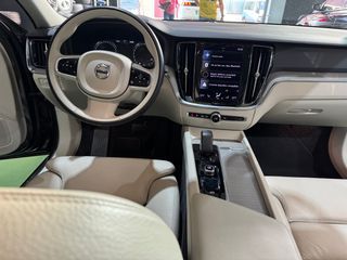 VOLVO V60 Cross Country 2.0 B5 G AWD2022