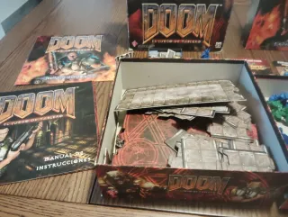 Doom: El Juego de Tablero (2004) + EXPANSIÓN