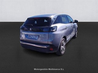 PEUGEOT 3008 225 e-EAT8 Allure