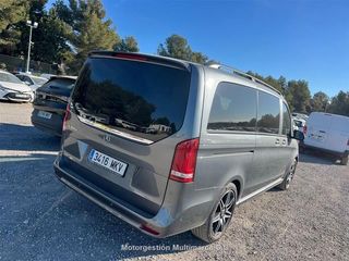 MERCEDES V-CLASS 300 d Avantgarde Largo