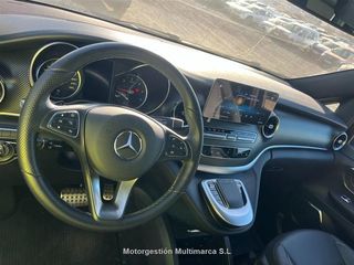 MERCEDES V-CLASS 300 d Avantgarde Largo