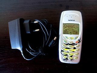 Nokia 3410 con scatola, batteria e caricabatteria