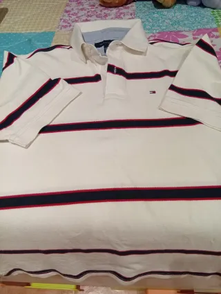 Polo Tommy Hilfiger Talla M Rayas