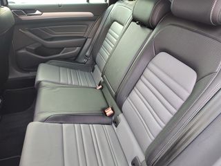 ACEPTO CAMBIO, Passat VARIANT R LINE TDI 200CV