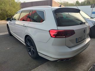 ACEPTO CAMBIO, Passat VARIANT R LINE TDI 200CV