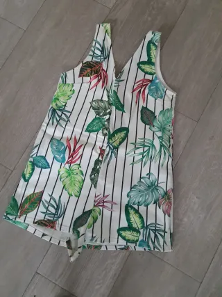 Mono corto Zara estampado hojas