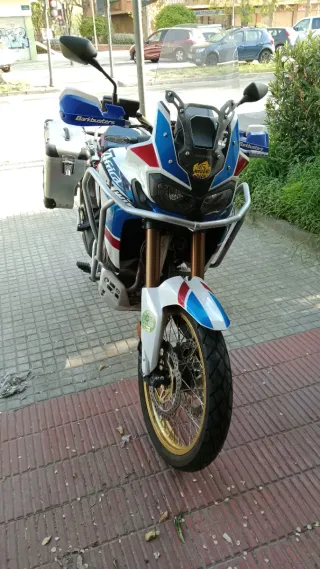 Honda Africa Twin Adventure 2019
