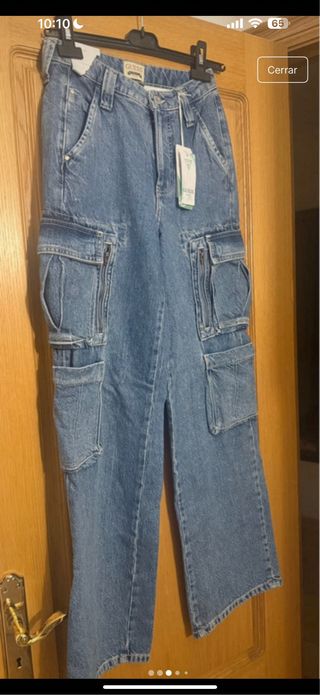 Pantalón vaquero Guess cargo