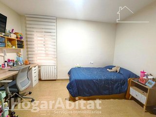 Piso en venta en Avda. de Abril. - 9 de octubre en Sagunto
