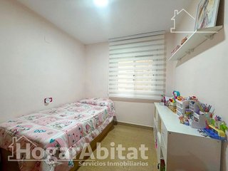 Piso en venta en Avda. de Abril. - 9 de octubre en Sagunto
