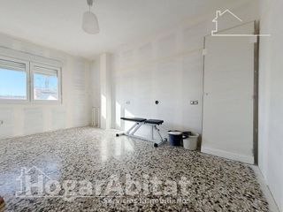 Piso en venta en Núcleo Urbano en Pobla de Vallbona (la)