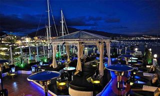 Ático en venta en Playa Bajadilla - Puertos en Marbella