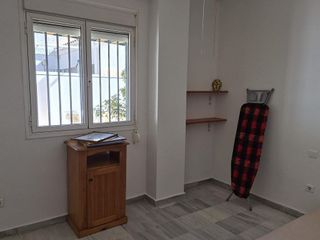 Casa adosada en venta en Gines