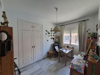 Casa adosada en venta en Gines