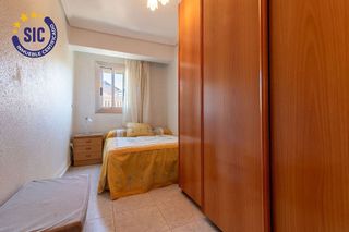 Piso en venta en Avda. de Abril. - 9 de octubre en Sagunto