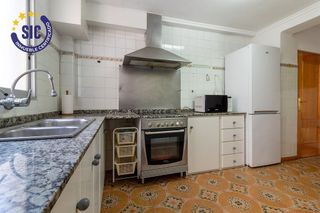 Piso en venta en Avda. de Abril. - 9 de octubre en Sagunto