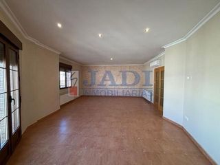 Chalet en venta en Valdepeñas