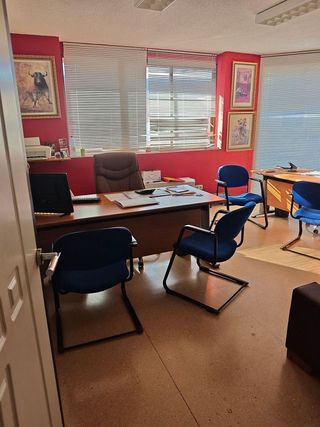 Nave industrial en venta en Santa Cruz - Industria - Polígono Campollano en Albacete