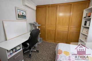 Piso en venta en El Mercado en Manises