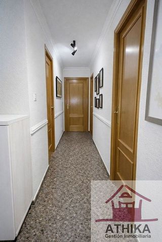 Piso en venta en El Mercado en Manises