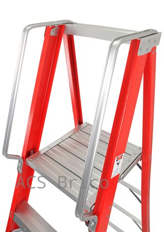 Escalera Fibra Tijera 2x4 - 1,14 Metros - 10400 - Mader